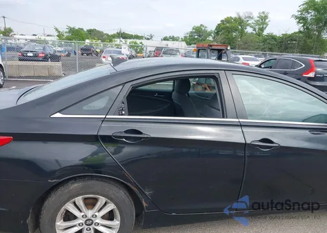 2011 Hyundai Sonata Gls z USA, uszkodzony, nr VIN 5NPEB4AC3BH153428